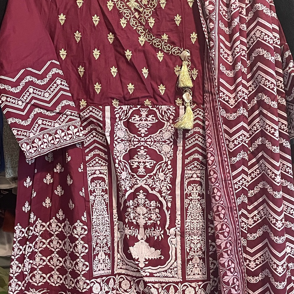 Pakistani shalwar kameez khaadi sana safinaz asim jofa medium